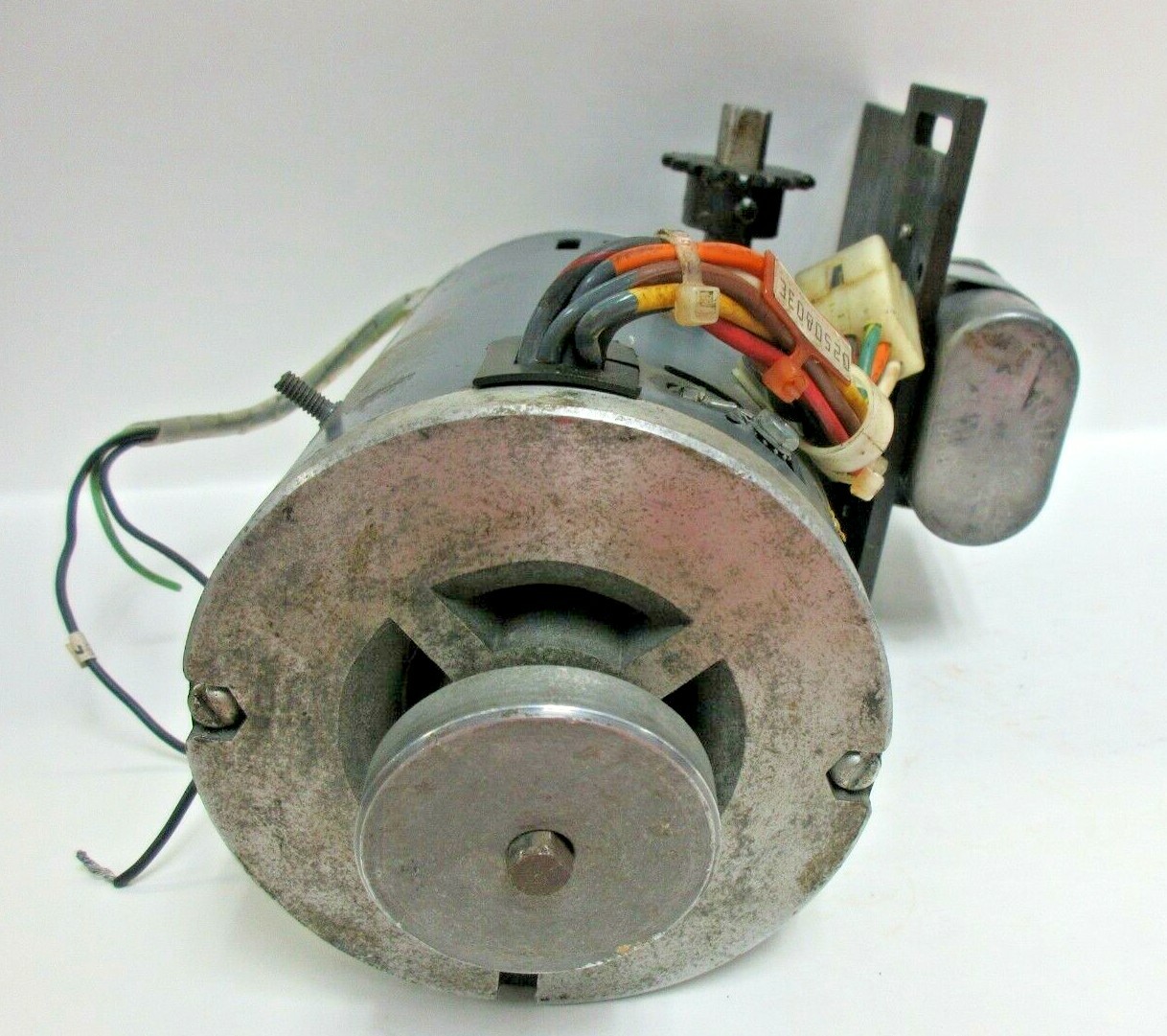 ROBBINS MYRERS GEAR MOTOR, 1870152002,330/440 VAC,115/230V, 18:1 RATIO