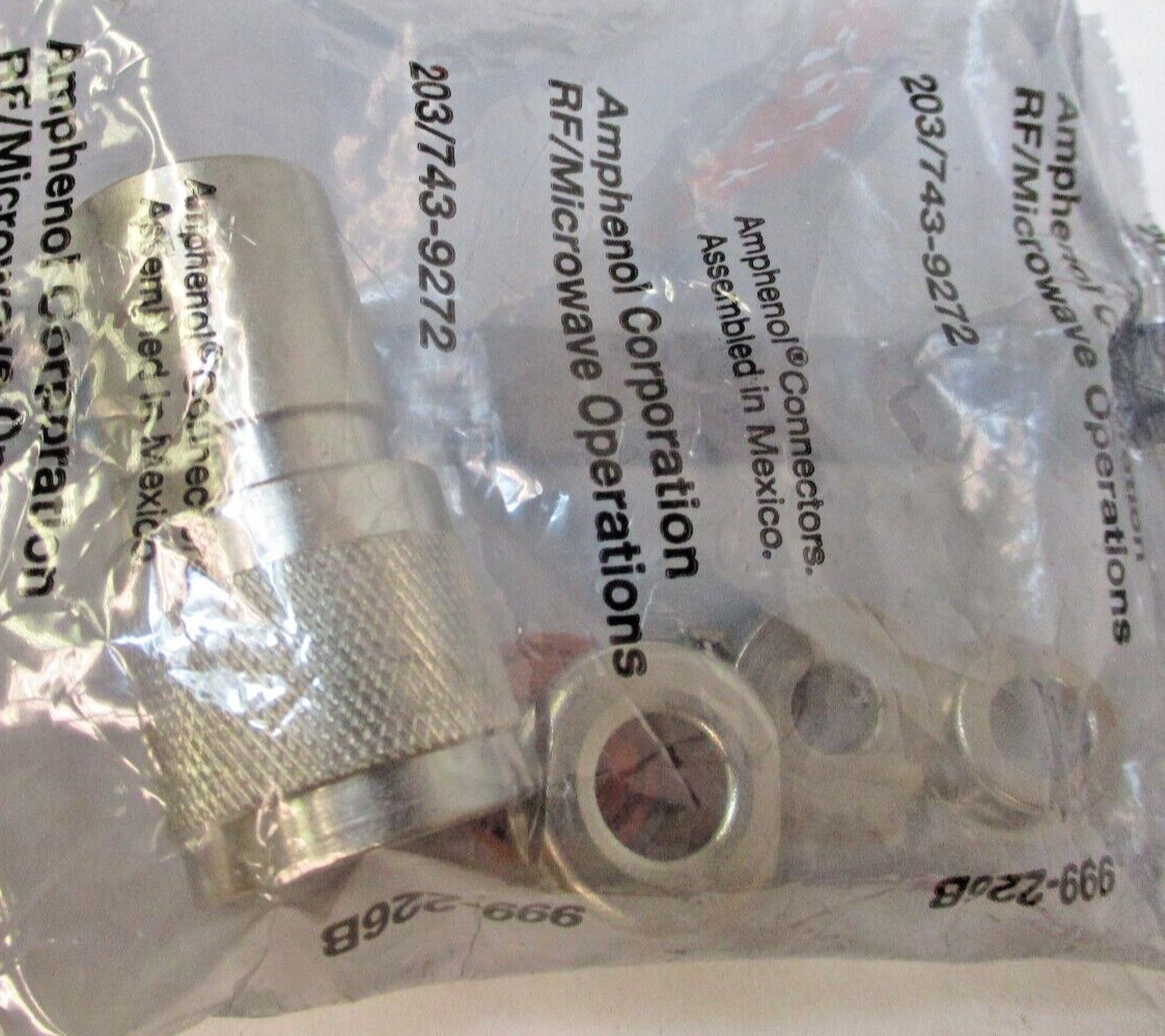 Amphenol Connectors 82-5589 Lot of 2 A5894WVS