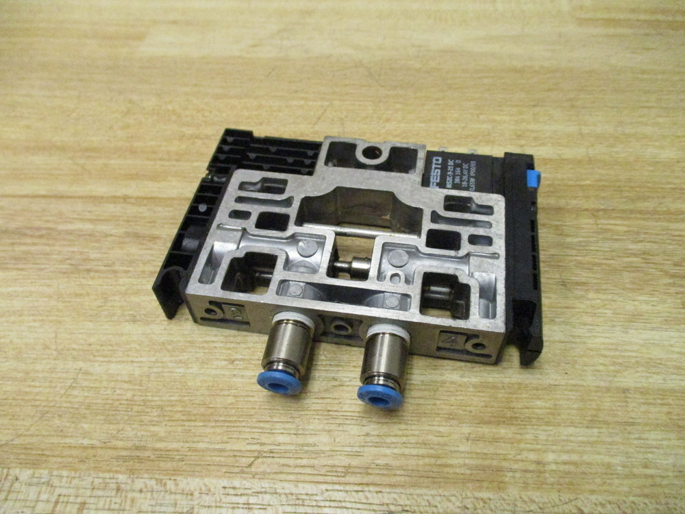 Festo 161 360 Valve CPV14-M1H-5LS-1/8 18-26.4VDC Coil