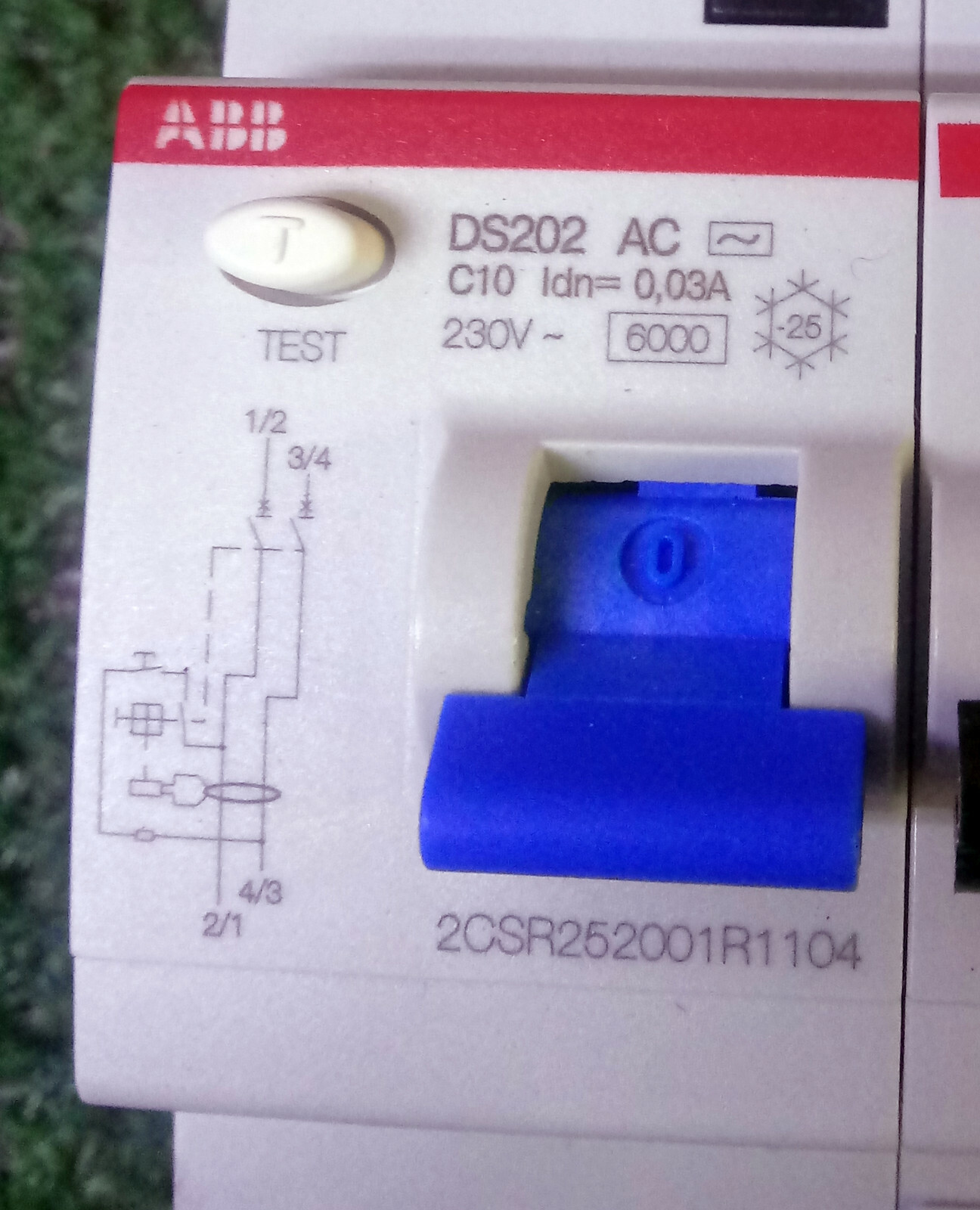 1 NEW ABB DS202 AC-C10/0,03 2CSR252001R1104 CIRCUIT BREAKER NIB **MAKE OFFER**