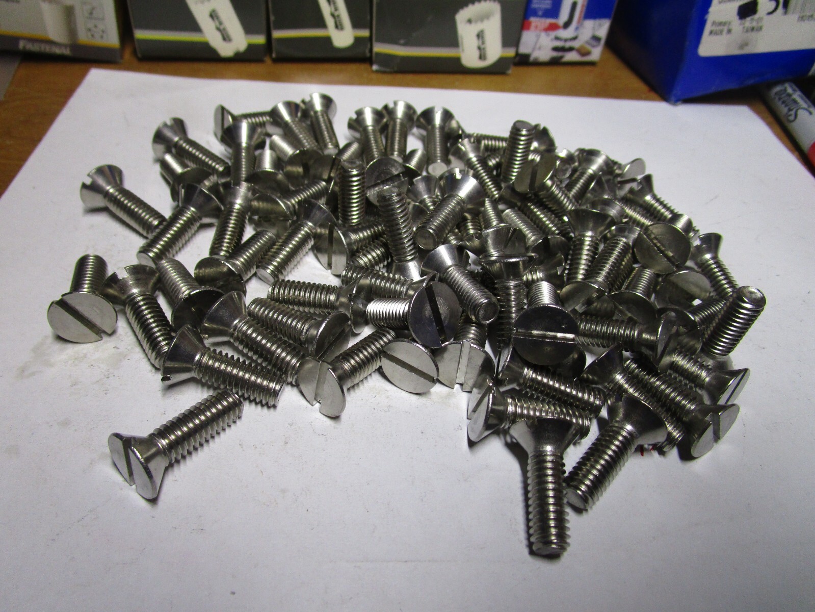 5/16″-18 x 1″ Slotted Flat Head Grade 18-8 Stainless Steel Machine Screw QTY 50