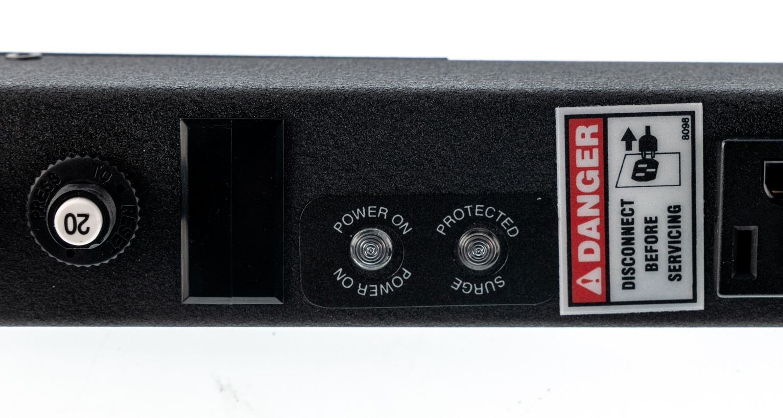 Chatsworth Products 16A 125V 8 Outlet Power Strip 025-712828-007 Horizontal Rack