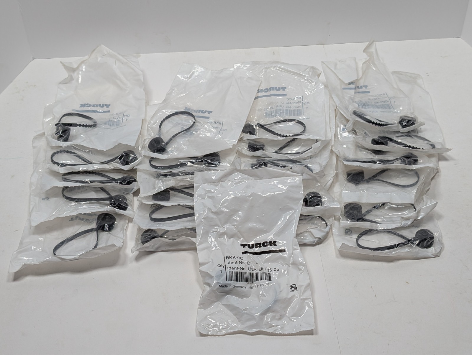 Lot of 24X Turck RKK-CC Closure Caps U5135-05