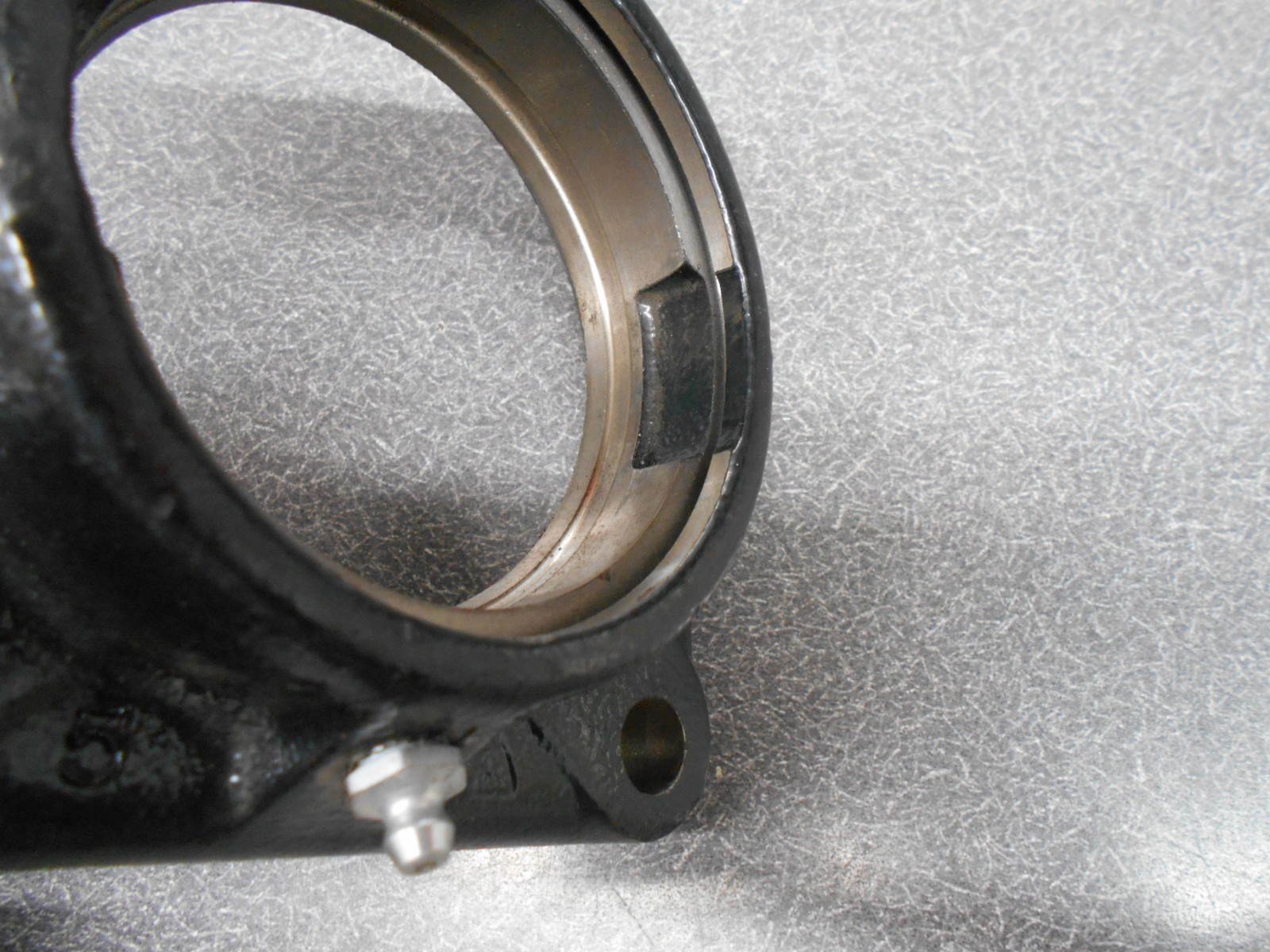 Burns/Tisco 80mm 4-Bolt Greasable Bearing Flange. F80-R. NEW!