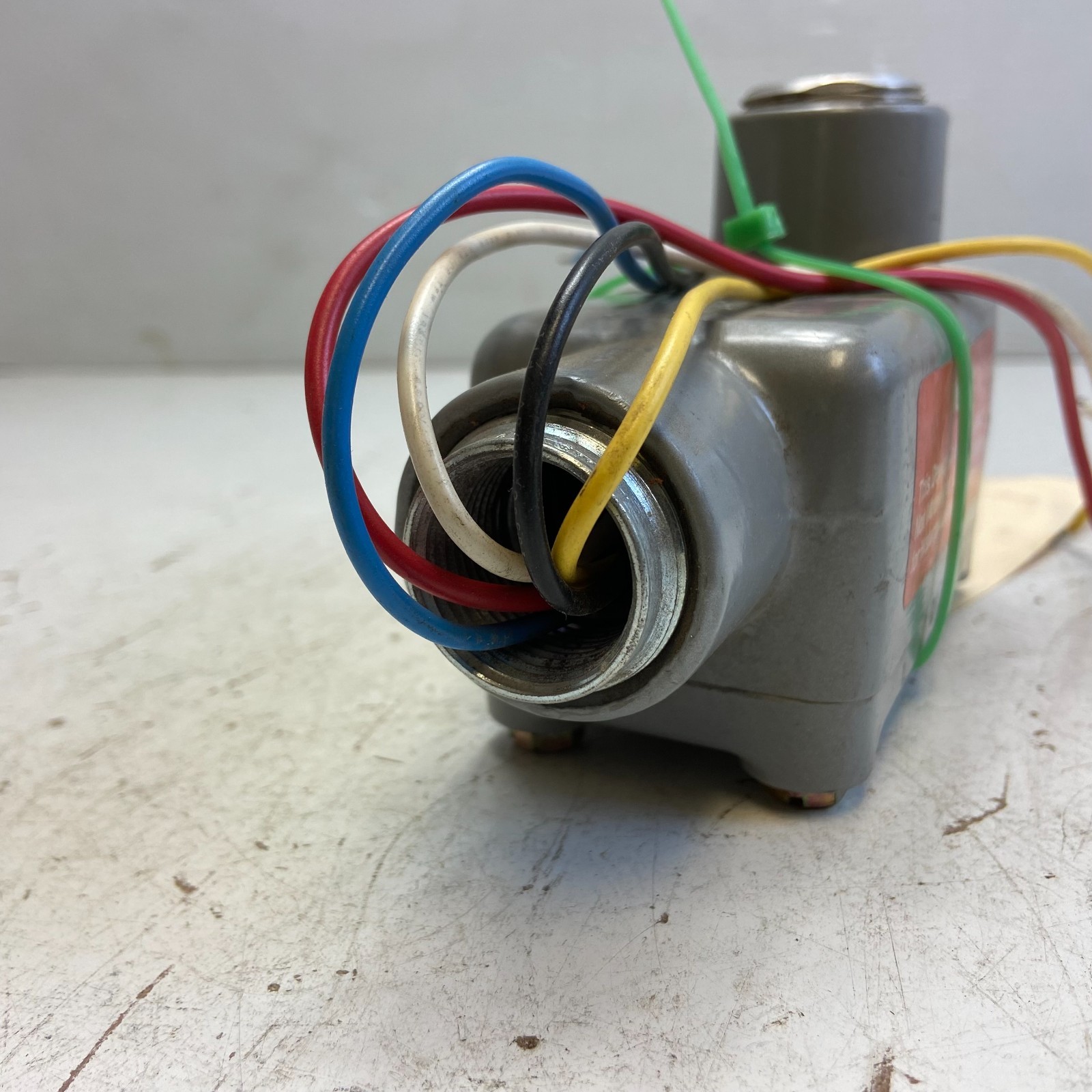 ELECTRO SENSORS M100 SPEED SWITCH 115V AC 50-60HZ