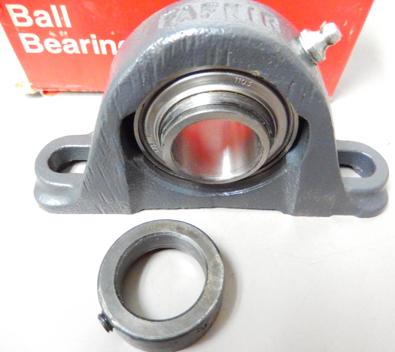 Fafnir RAK 1 3/16″ Pillow Block Bearing 2 Bolt Mount With Locking Collar 1-3/16″