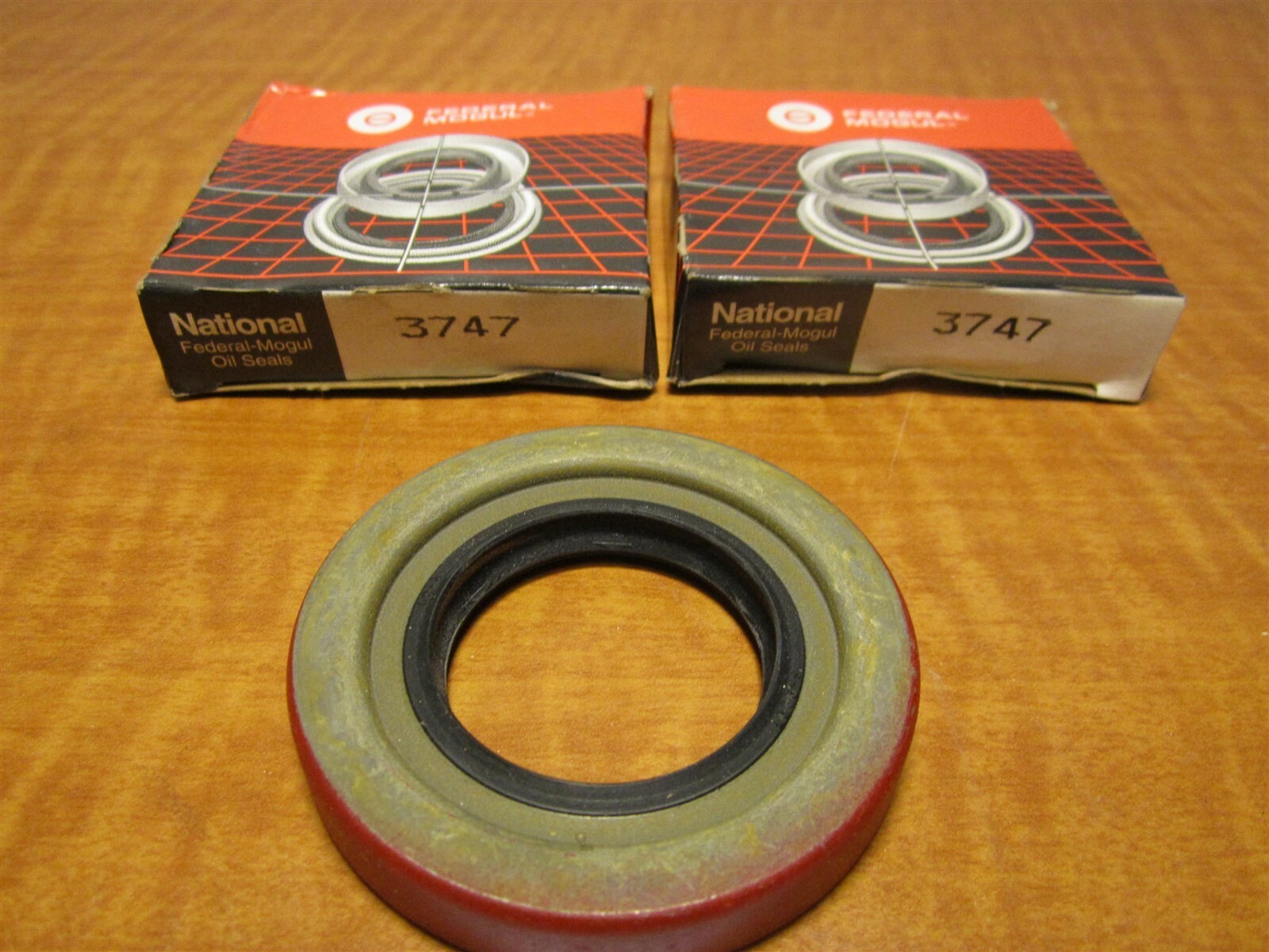 Lot Of 2 National 3747 Output Oil Seals 3.084″ x 3.090″ x 0.500″