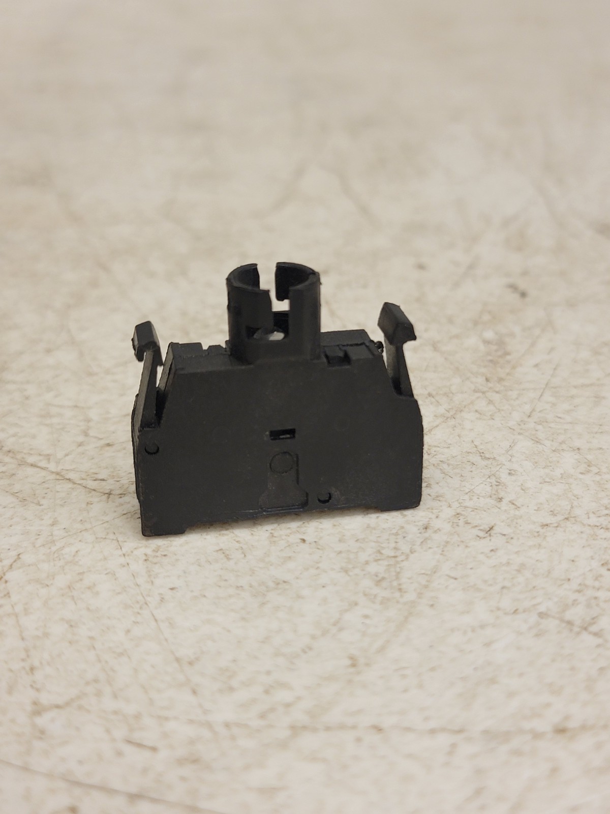 (6) Allen Bradley 800E-3D0 Ser A Pilot light module 250V