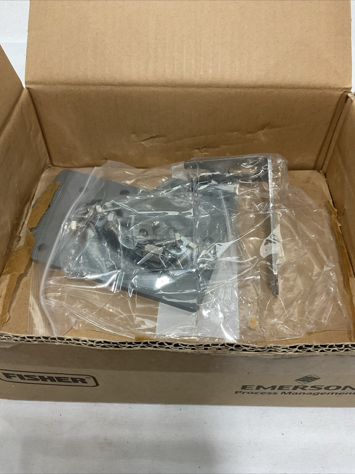 NEW FISHER CONTROLS MTG-191-89867 MOUNTING BRACKET MTG19189867
