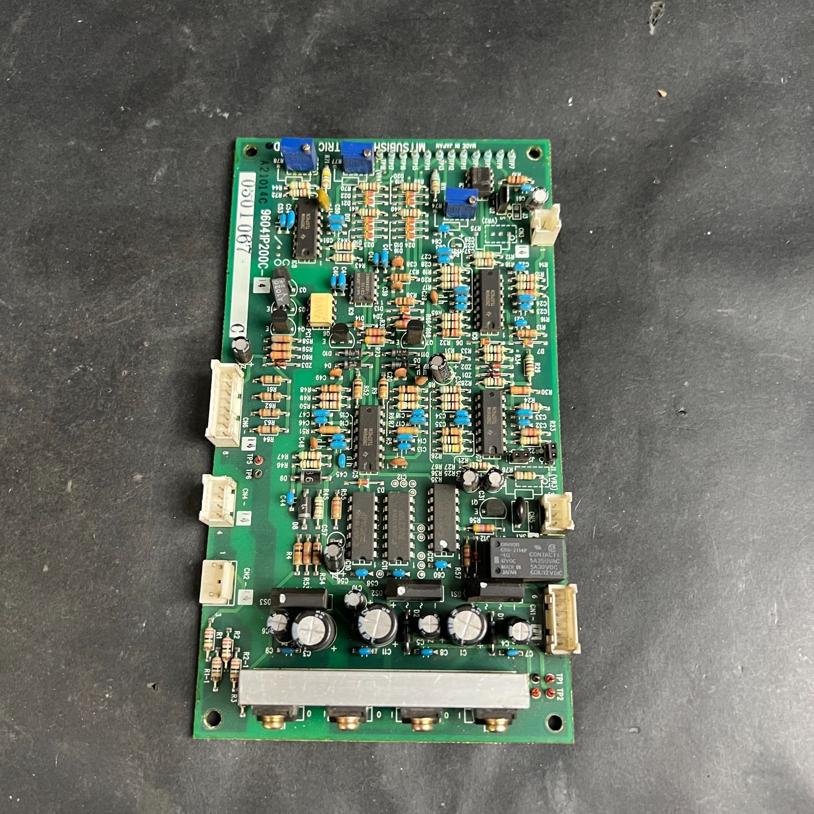 MITSUBISHI 96041P200C-14 CIRCUIT BOARD ($140 OBO)