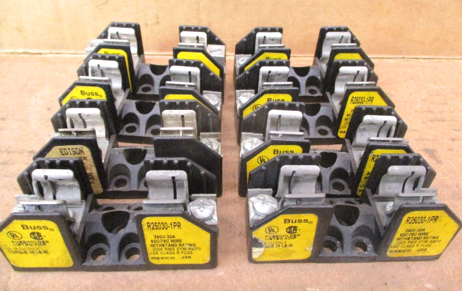 Buss R25030-1PR Edison HRCI-R Fuse Holders Lot of 8 Pieces 49992HM