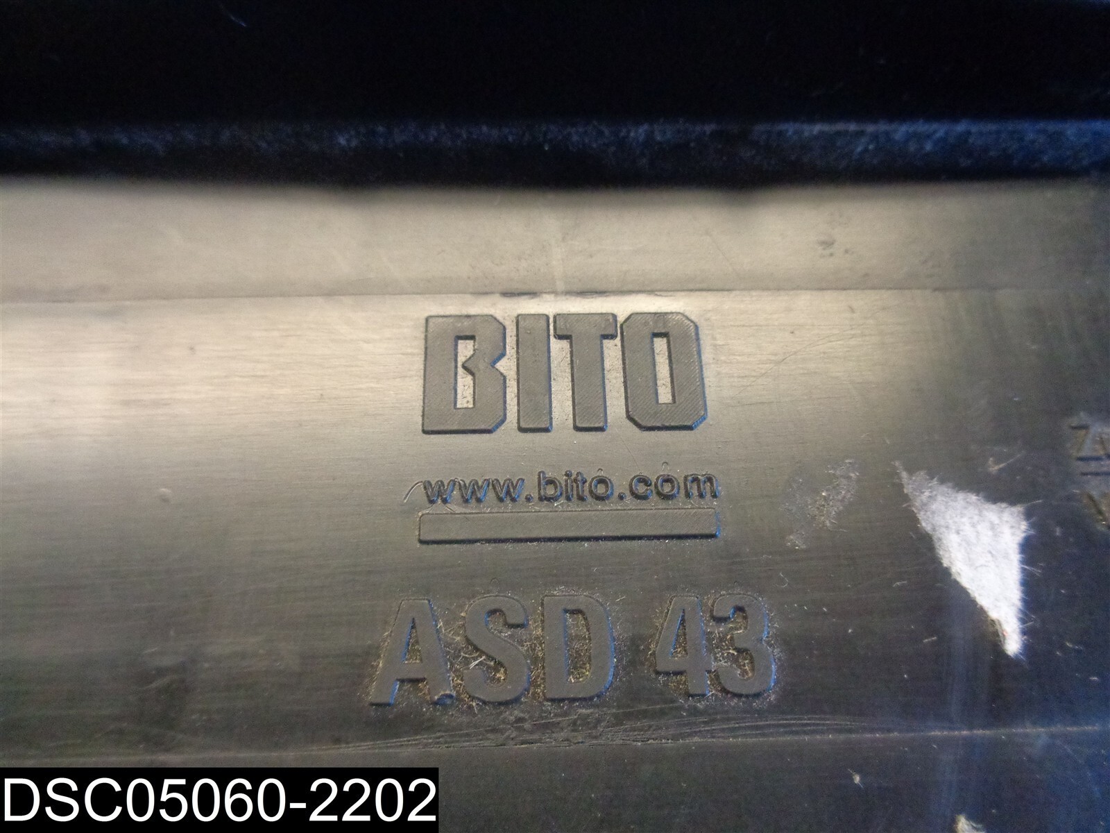 Bito ASD43 Black Snap Lock Bin Inner=14-1/2″x10-1/2″ Outter 15-3/4″x11-3/4″