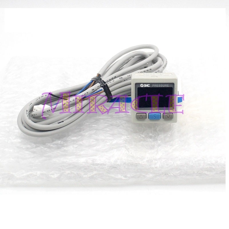 1PC NEW FOR SMC ZSE30AF-01-D-MG Pressure Switch