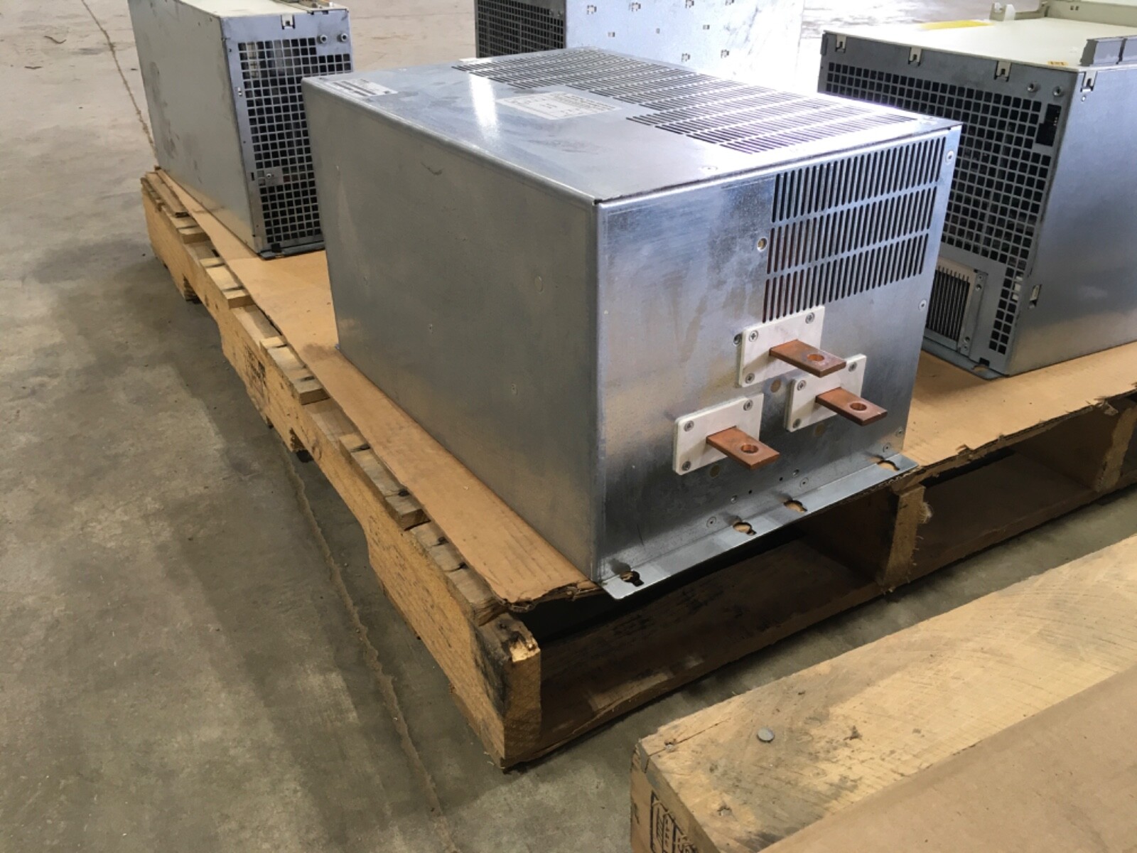 Siemens 1P 6SL3000-0BE21-2AA0, 120kW, 480/275V, 220A, 45-65Hz Line Filter (KB)