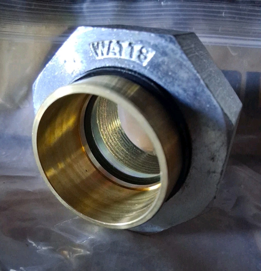 Watts 11/2 Lf 3001A-1 1/2 Dielectric Union,1-1/2 In,Fip X Solder