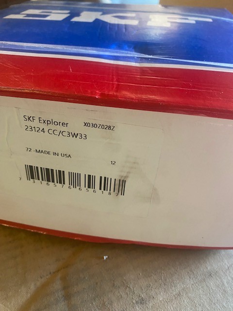 SKF EXPLORER SPHERICAL ROLLER BEARING 23124-CC/C3W33