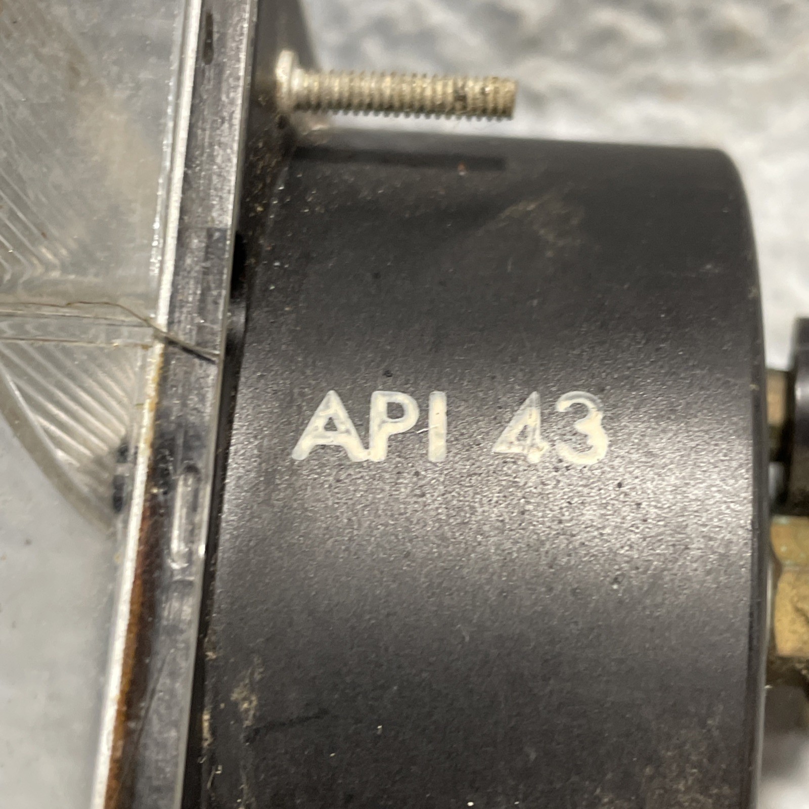 API INSTRUMENTS 37 9204 C000 Type J Thermocouple Temp Meter 0-1000 F / 540C