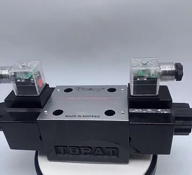 1PCS NEW FIT FOR Hydraulic solenoid valve WE-G03-3C11-A220-N