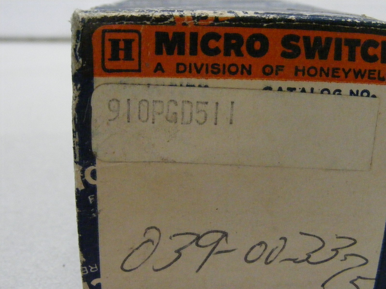 Honeywell Micro Switch 910PGD511 Coordinated Manual Control Selector Switch (zz3