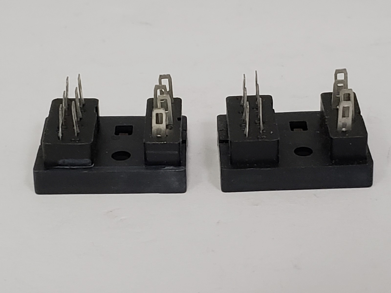 NTE R95-103 RELAY SOCKET MINI BLADE 10 PIN (LOT OF 2) NIB