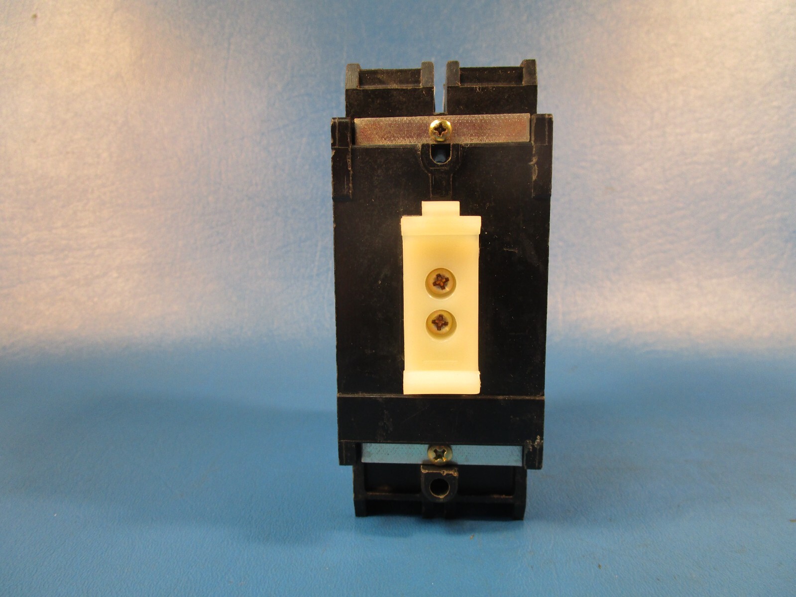 Cutler Hammer GI2050G7, Circuit Breaker, 240 VAC, 2 Pole, 50 A, DIN Rail Eaton