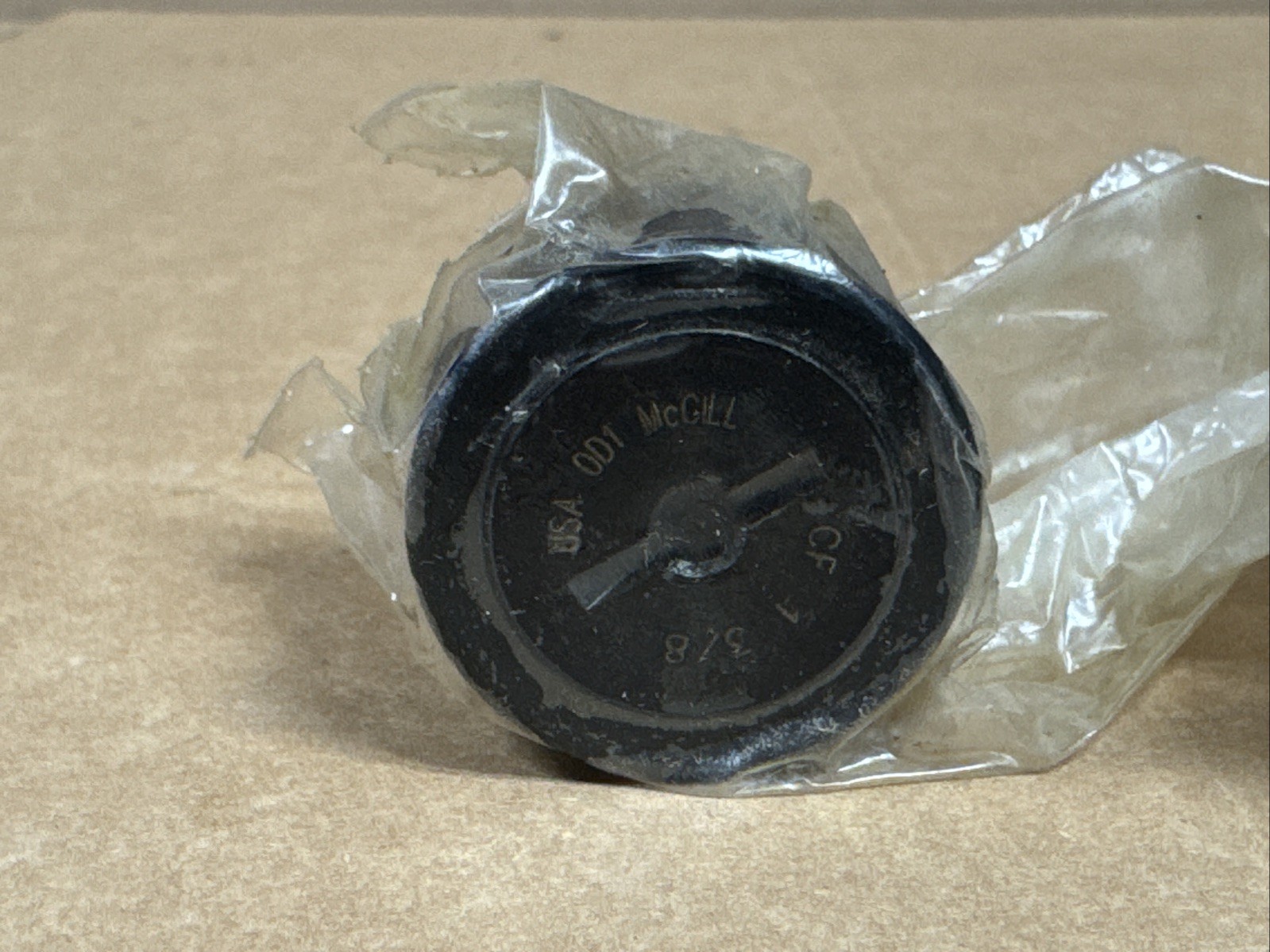 NEW MCGILL CF-1-3/8 CAM FOLLOWER BEARING CF138 FAST SHIPPING