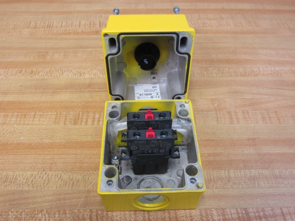 Sprecher+Schuh D7-1MYP Push Button Station D71MYP