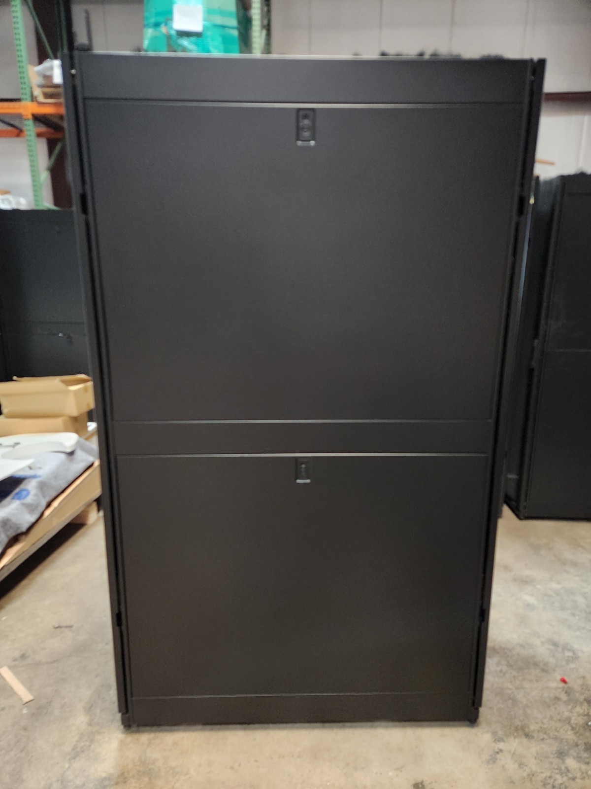 APC Schneider AR3340 NetShelter SX 42U 750mm x 1200mm Server Rack Enclosure