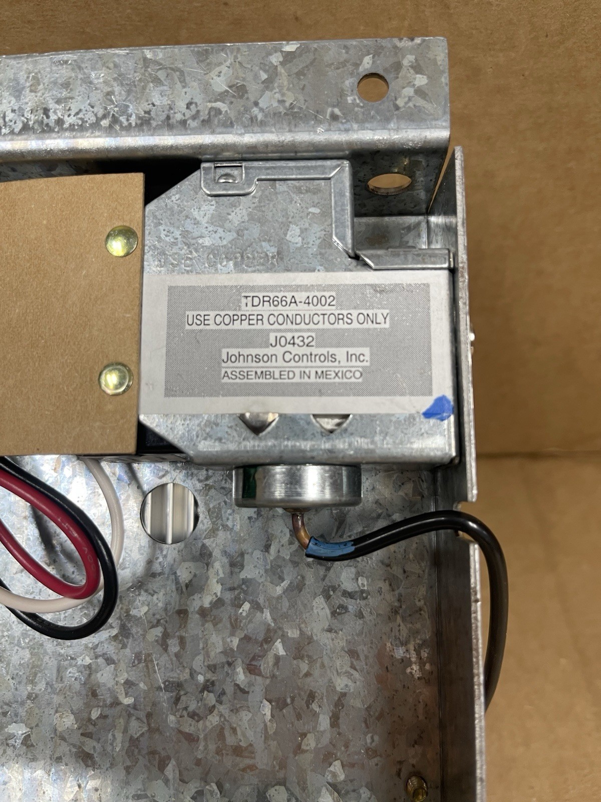New Johnson Controls P66AAB-4C Series P66 Electronic Fan Speed Control