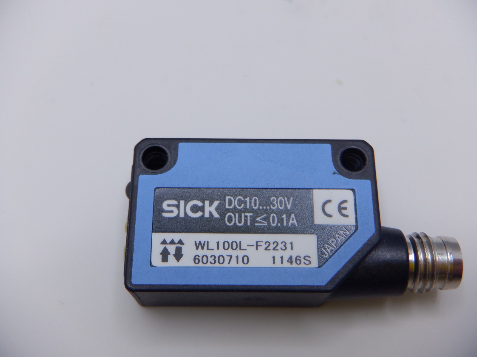 Sick WL100L-F2231 6030710 Photoelectric Retro-Reflective Sensor