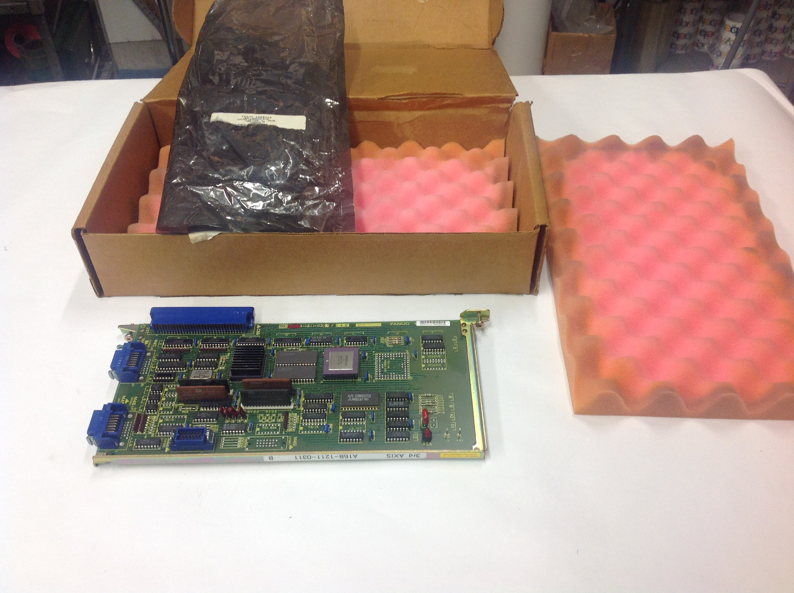 GE FANUC A16B-1211-0311 04B 3RD Axis Control Board N470526.