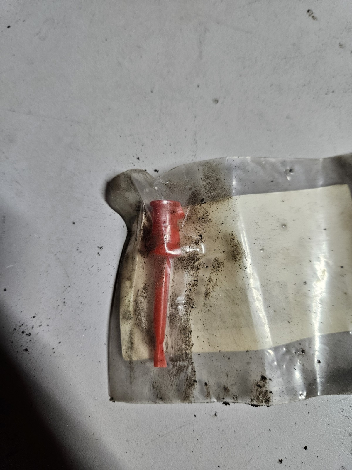 Red IC Clip 21-565