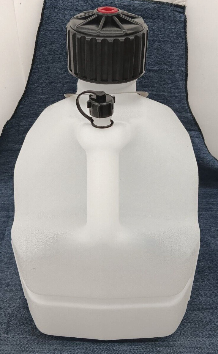 IRONCROSS 3 GALLON WHITE MULTIPURPOSE JUG DURABLE HIGH DENSITY POLYETHYLENE