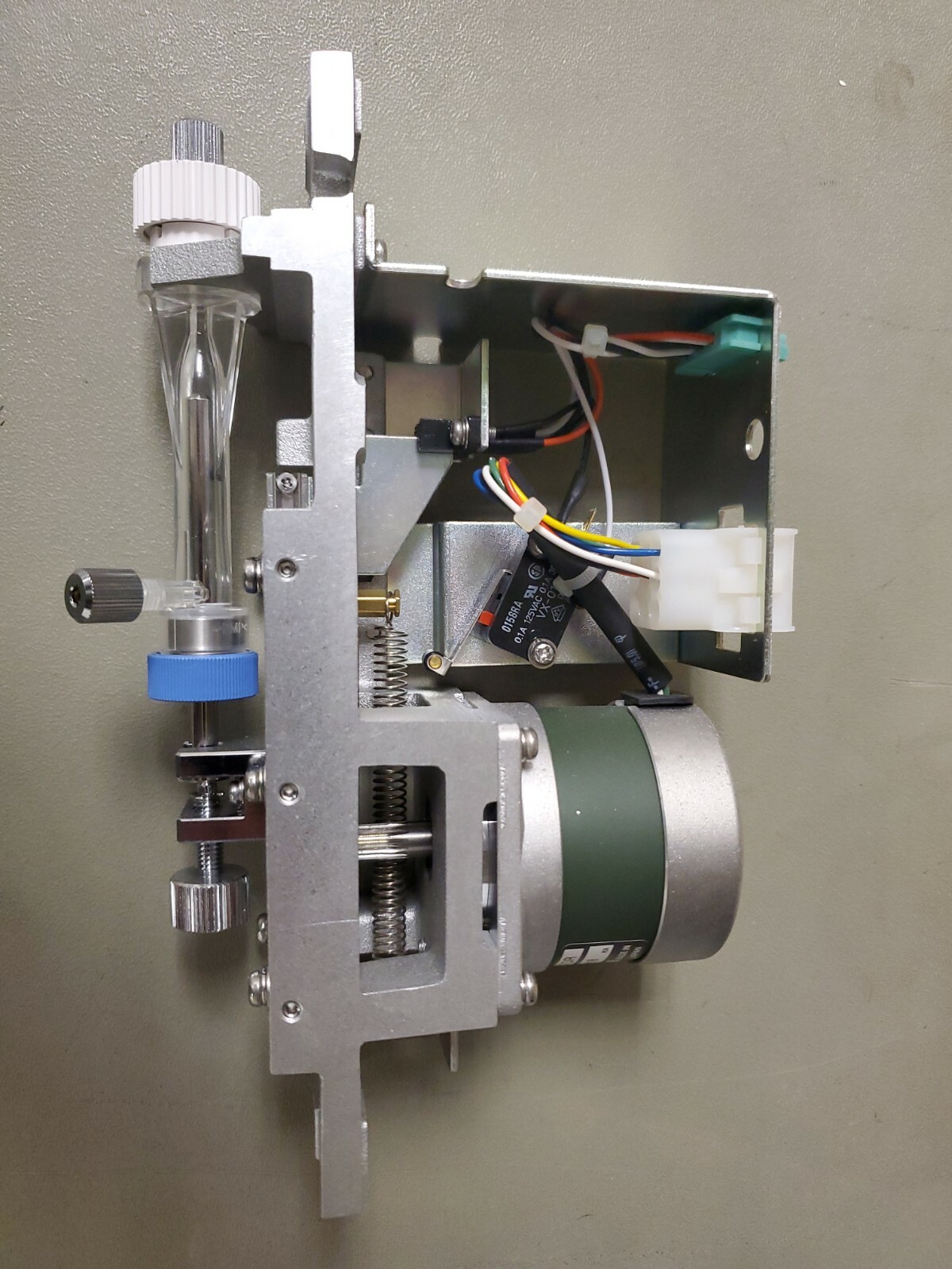 Beckman Coulter Dispenser Unit SA M510- SA01 W/ Tamagawa Step Motor TS3223N15 @1