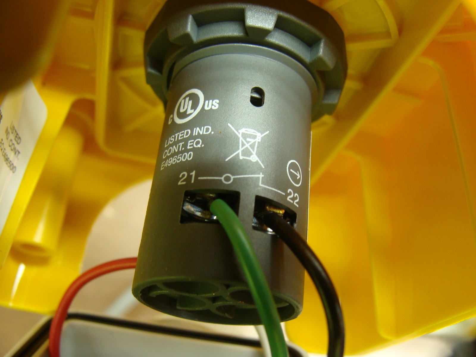 ABB EMERGENCY STOP BUTTON SWITCH CE4T-10R-02 W/ENCLOSURE CAT. NO. CEP