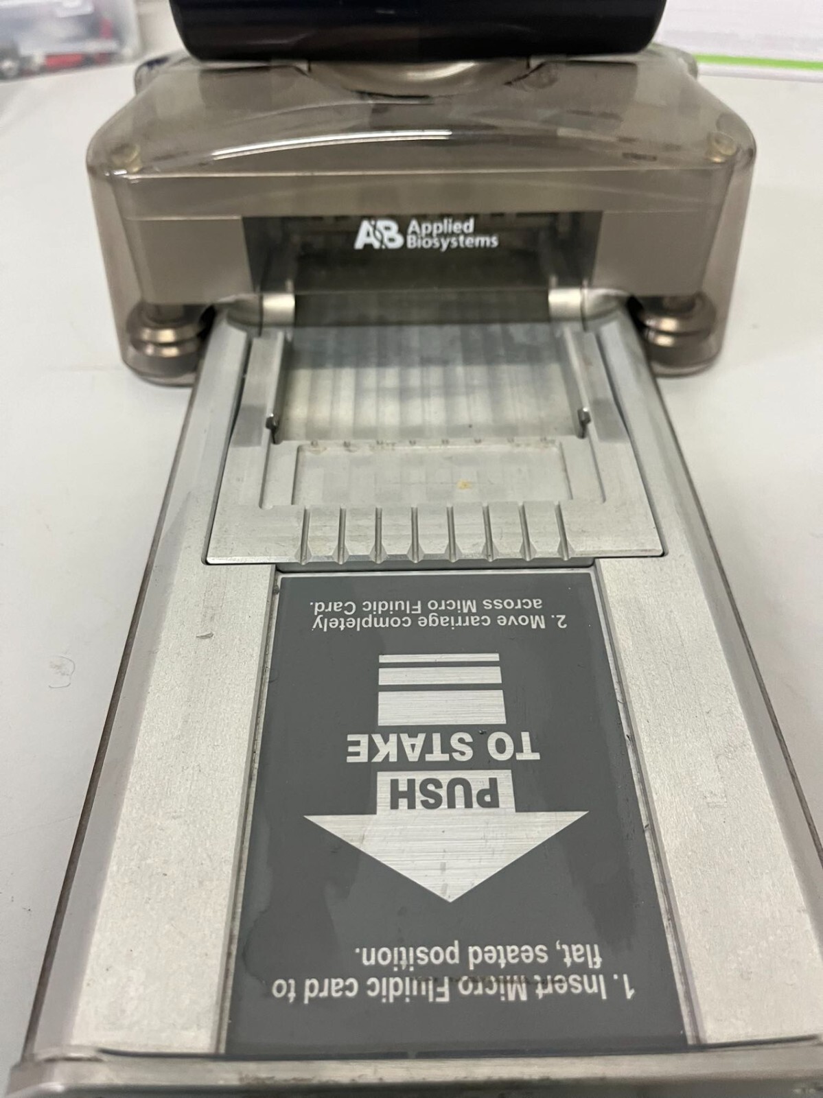 Applied Biosystems Taqman Fluidic Card Sealer Model 4331770 Rev. A5