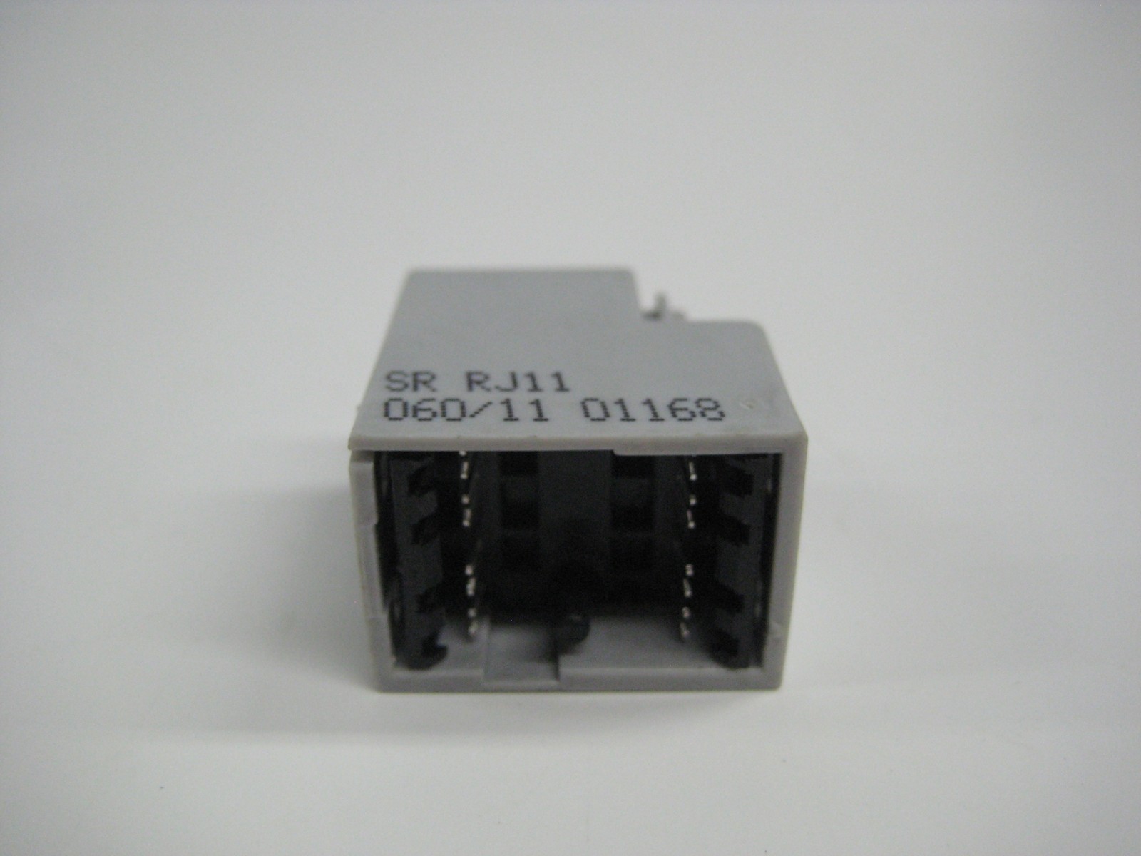 INDUSTRIAL SPARE SRRJ11 TELEPHONE SPLITTER LOT OF 25 NSNP