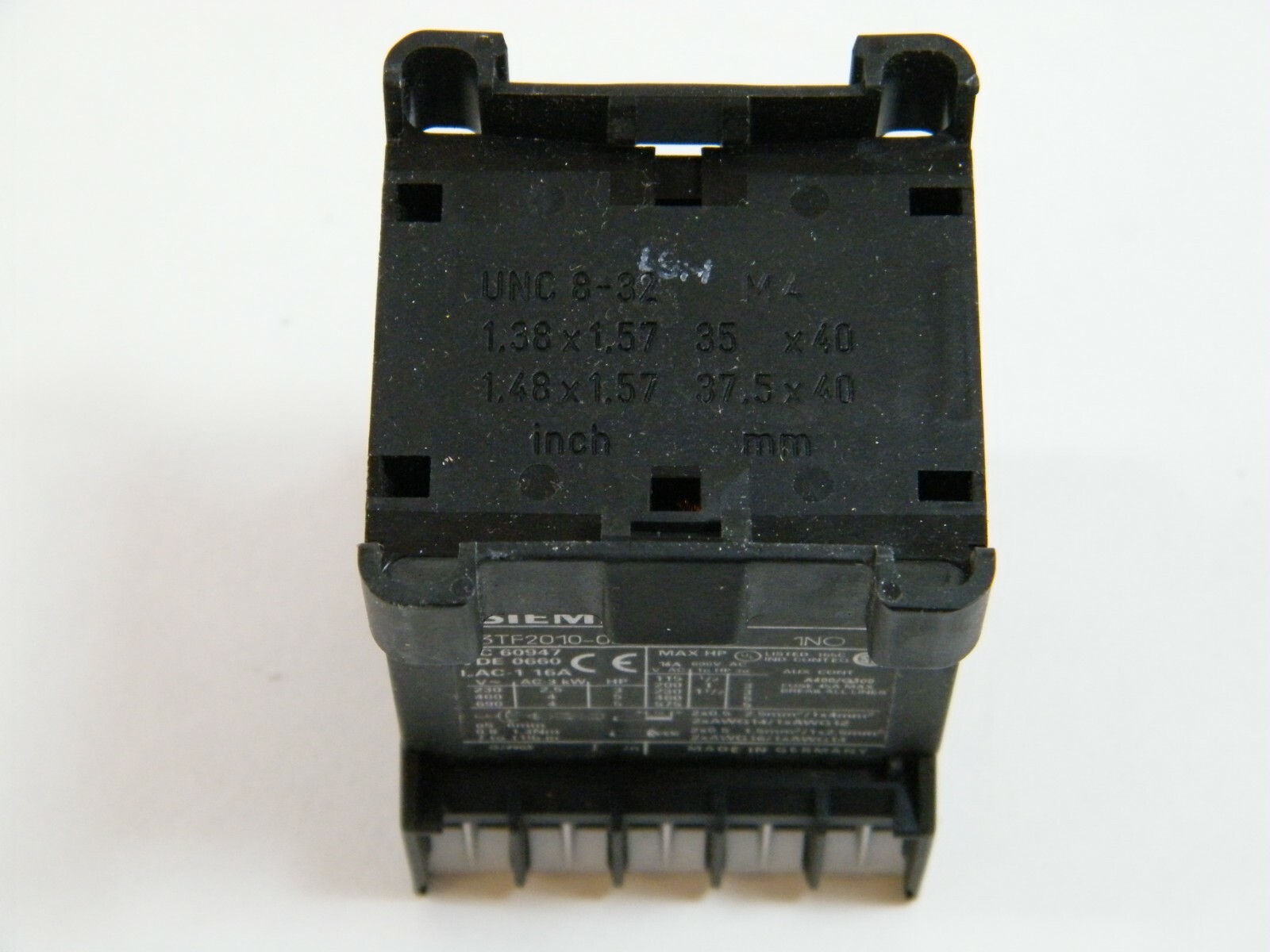 NEW! SIEMENS CONTACTOR, AC-3, 4 KW, 400 V, DC 24V, 3TF20 10-0BB4