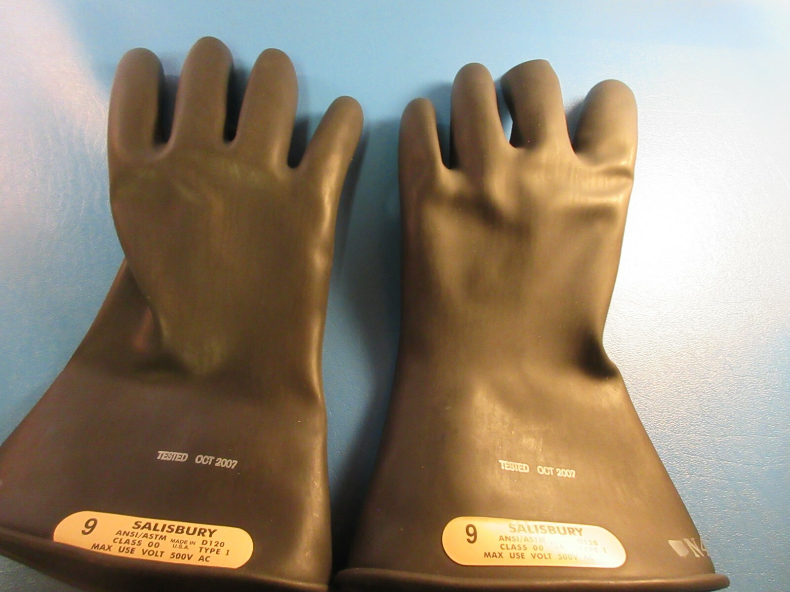 Salisbury E0011B/9 Black Lineman’s Gloves, Size 9, 500 Volts AC Class 00