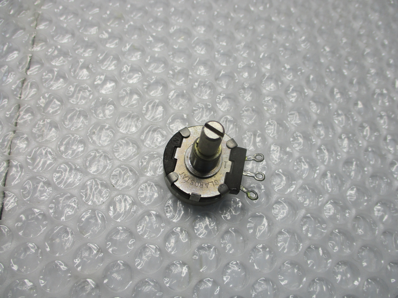 INDUSTRIAL SPARE RV4NAYSD151A POTENTIOMETER LOT OF 8 NSNP