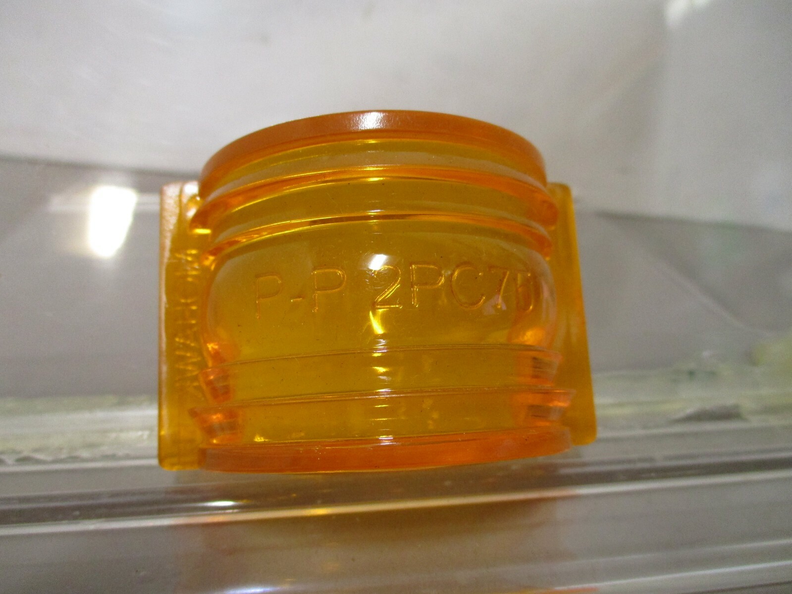 Mohawk P-P 2PC75 2-3/8″ x 1-3/4″ Rectangle Amber Dome Light Lamp Lens