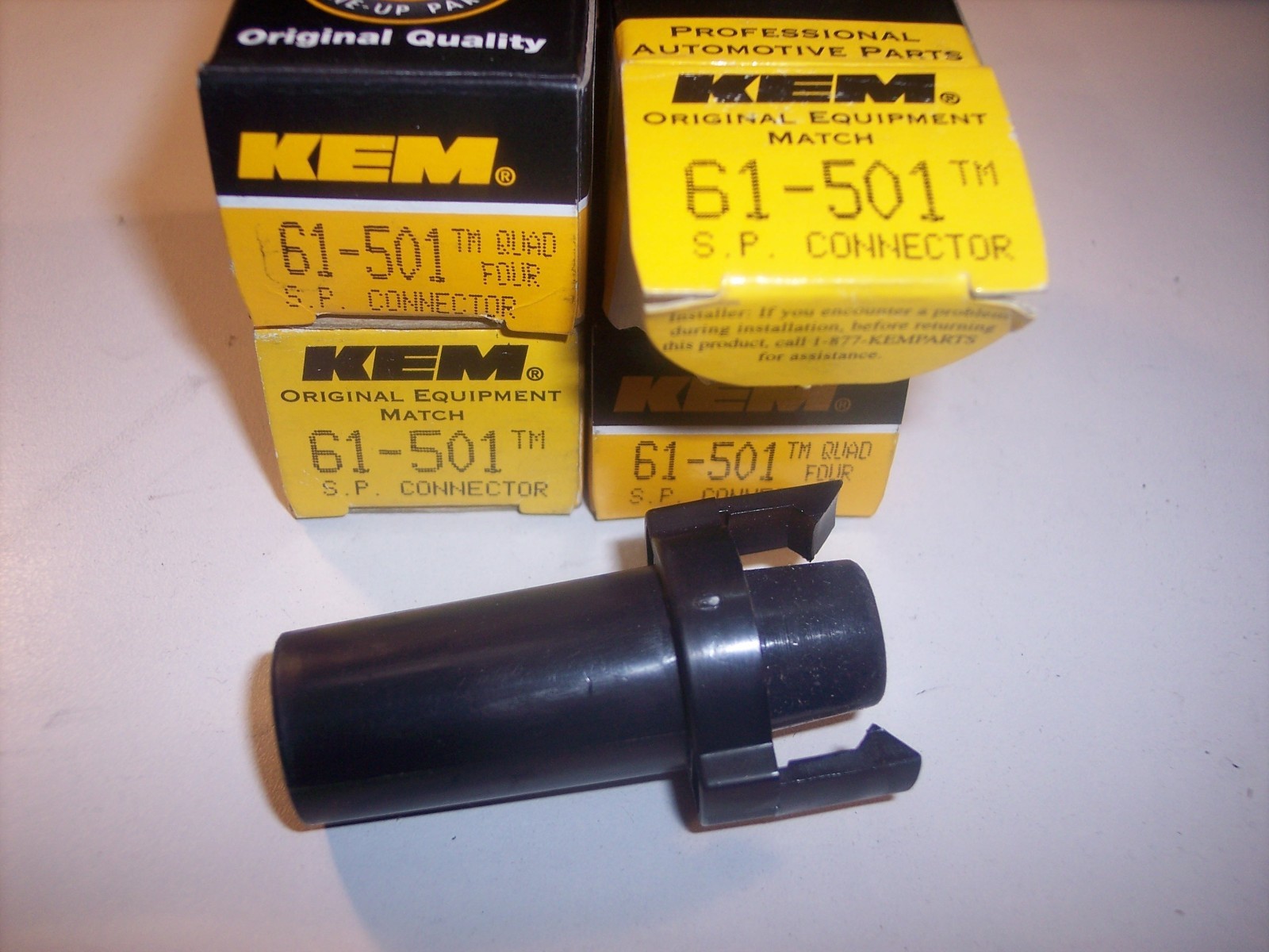 4 of KEM 61-501 Spark Plug Wire Connector AS SHOWN Q3/L3