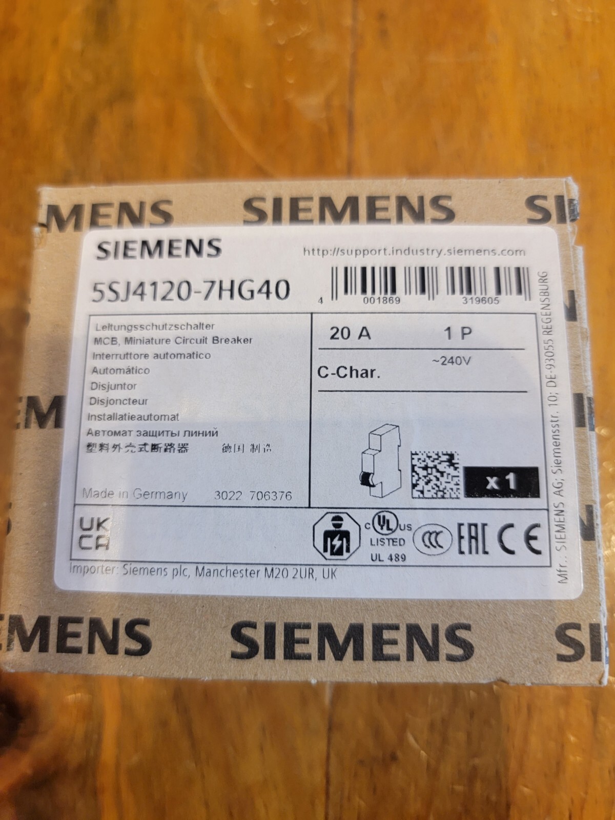SIEMENS Circuit Breaker 5SJ4120-7HG40