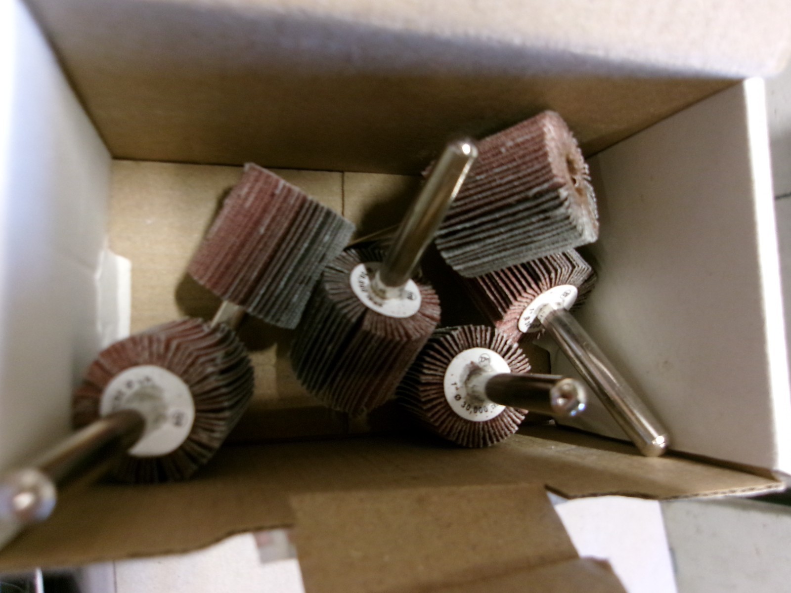 LOT OF 6 CGW ABRASIVES FLAP WHEELS 175607073