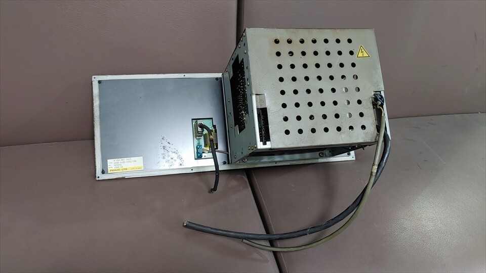 FANUC 160-T Operation panel CRT MDI Monitor control A02B-0120-C051