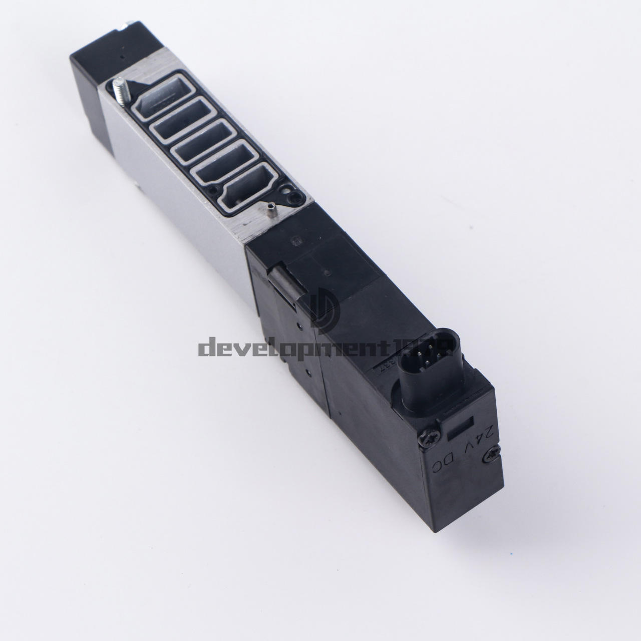 1PC MT2H-5/2-4,0-L-S-VI-B 159452 solenoid valve