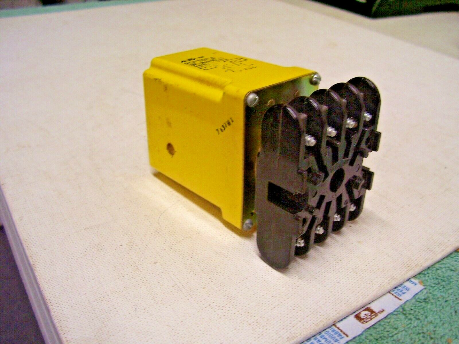 AMF Potter & Brumfield Timed Delay Relay CDD-38-30003 24vdc Yellow