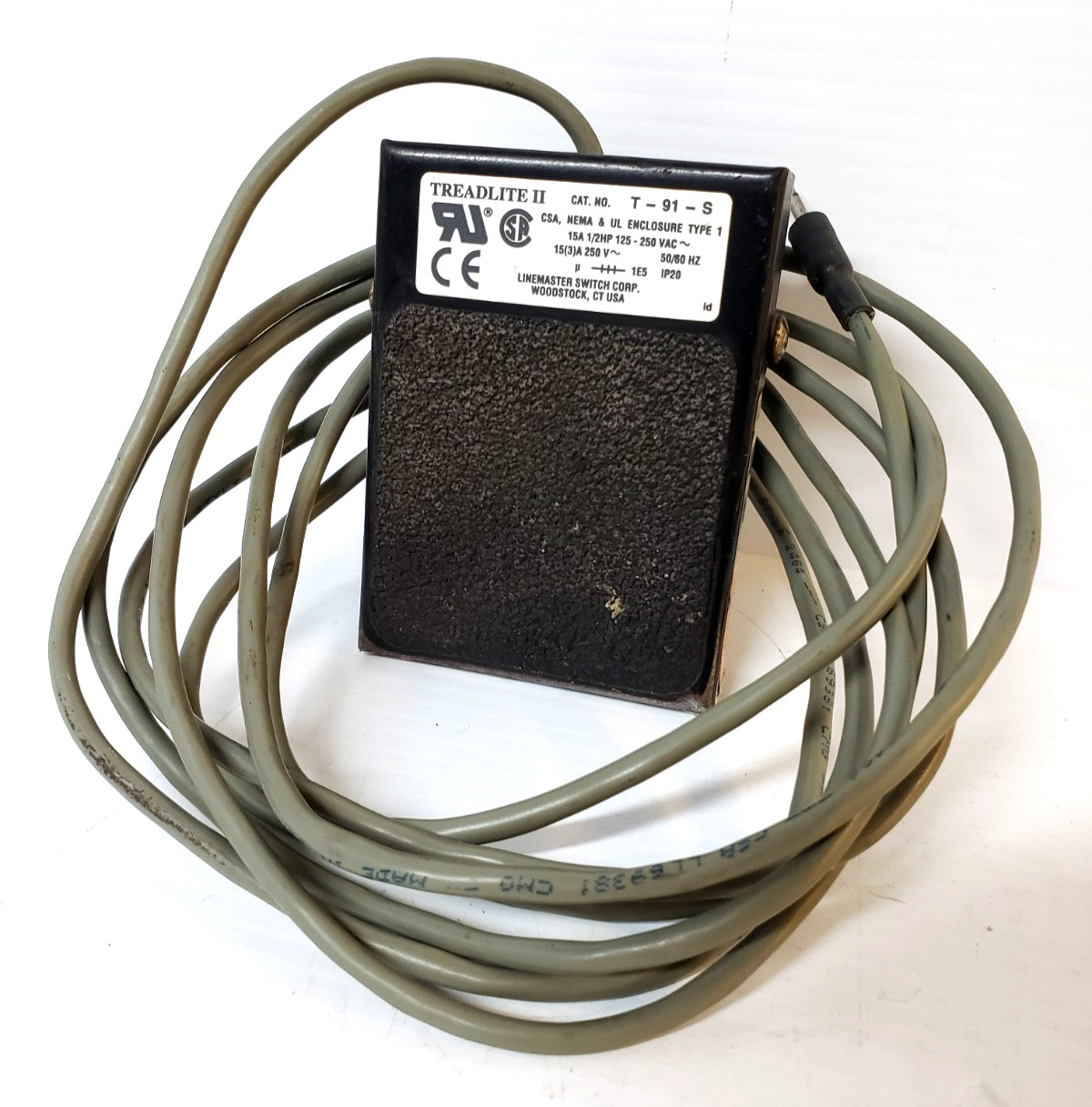 Linemaster Treadlite II Foot Switch Pedal – 15A 1/2 HP 125-250VAC T-91-S