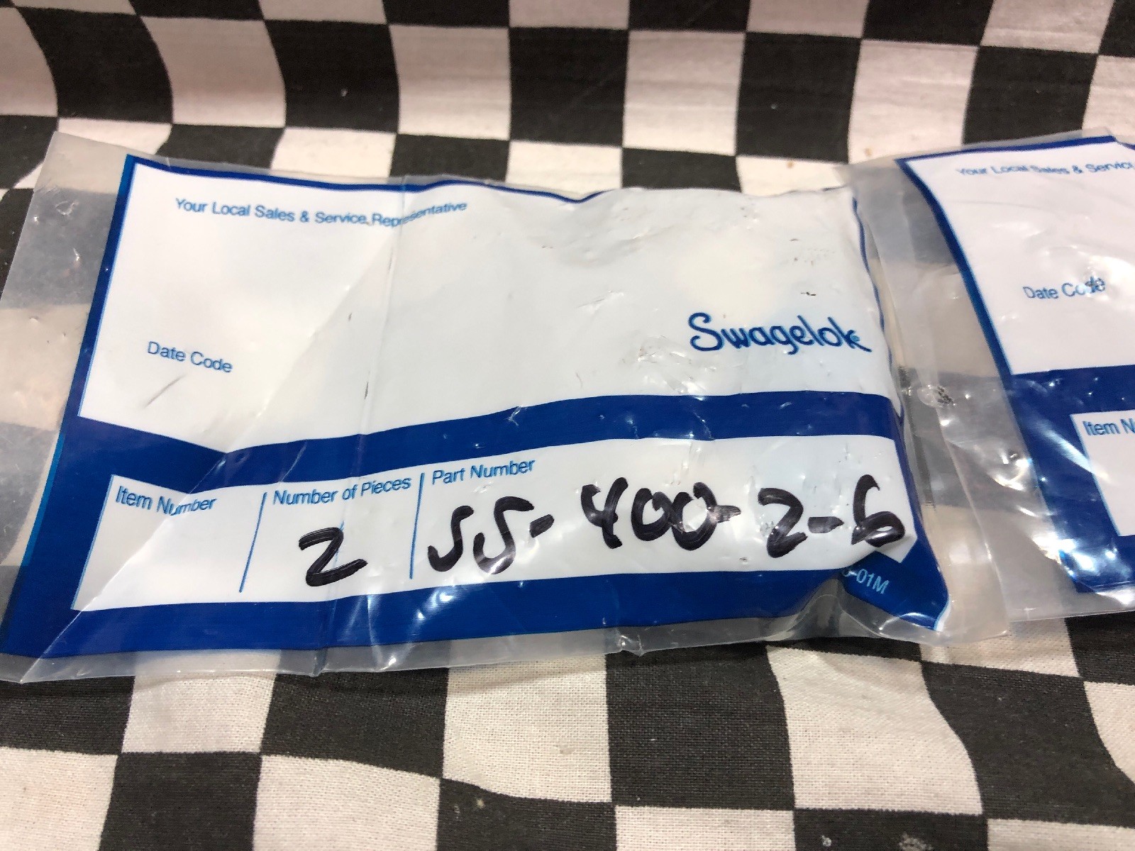 SWAGELOK SS-600-2-6 & SS-400-2-6 MALE ELBOW 3/8″ NPT , LOT OF 4 #ShipSameDay#Z32