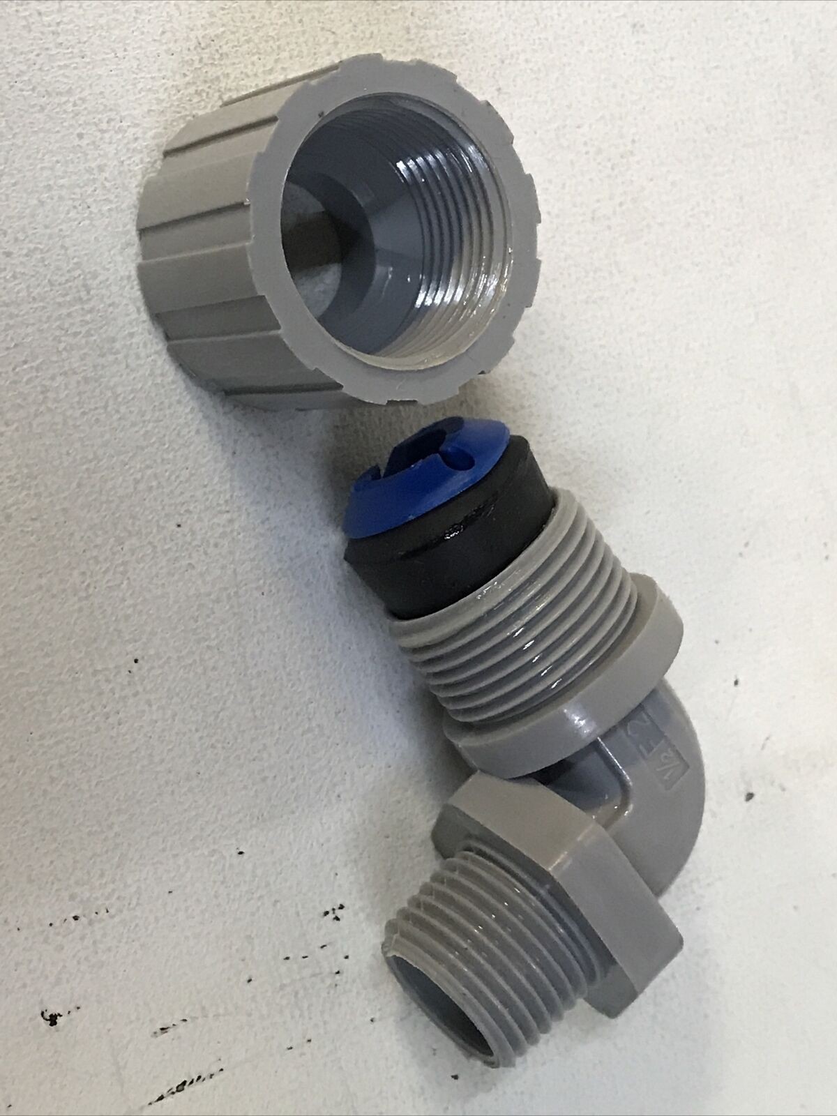 HUBBELL NHC1023CR 1/2″ NPT .375″-.5” Nylon Cord Connector Blue Gotcha Ring